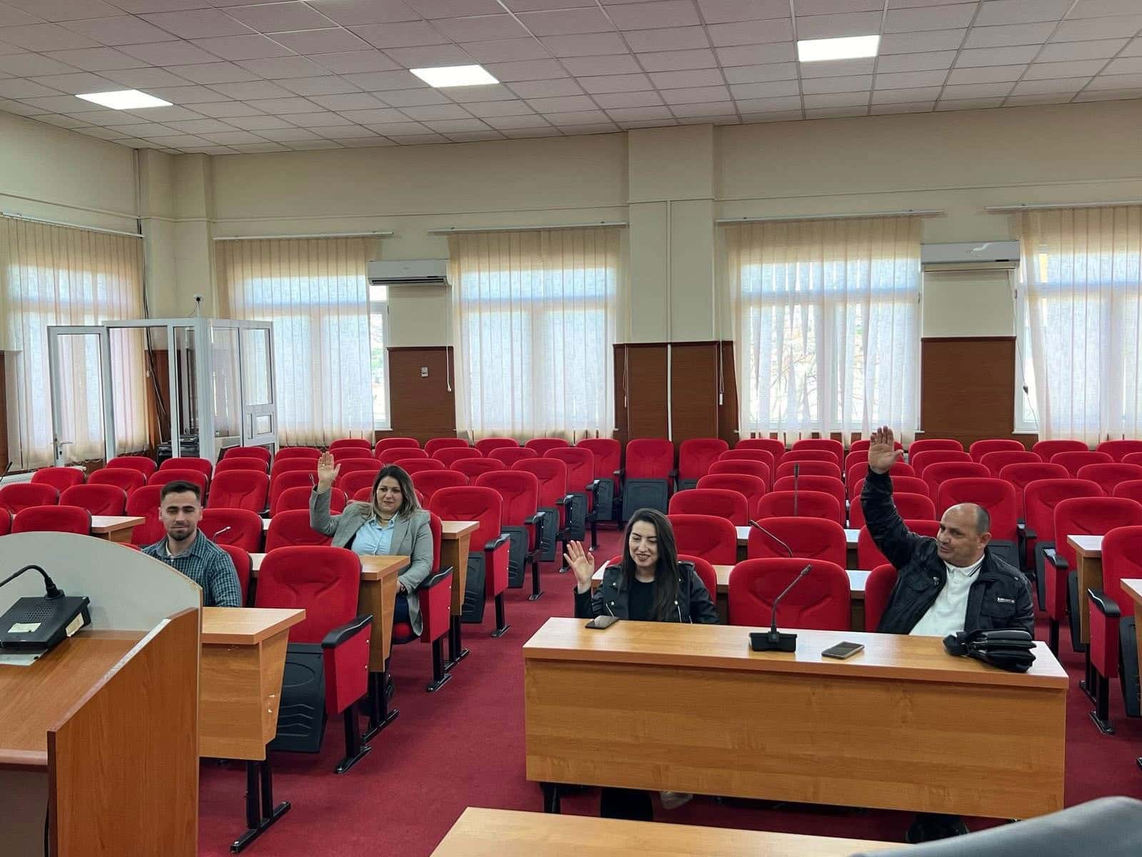 U MBAJT MBLEDHJA E KOMITETIT KONSULTATIV PËR PERSONA ME AFTËSI TË KUFIZUARA