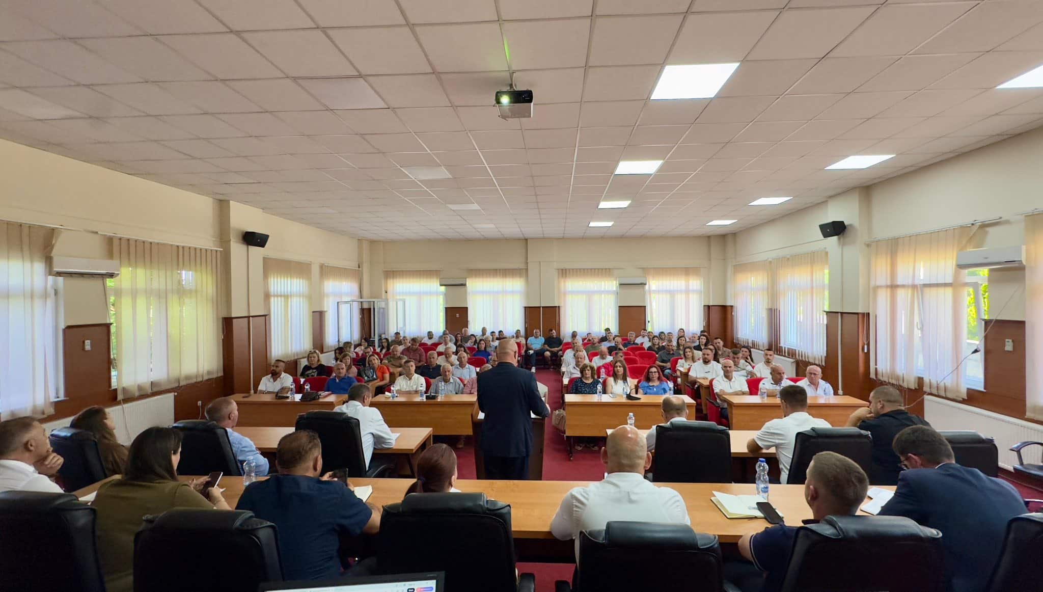 U MBAJT TAKIMI PUBLIK ME QYTETARË – TRANSPARENCË DHE LLOGARIDHËNIE PËR 6-MUJORIN E PARË TË VITIT 2025
