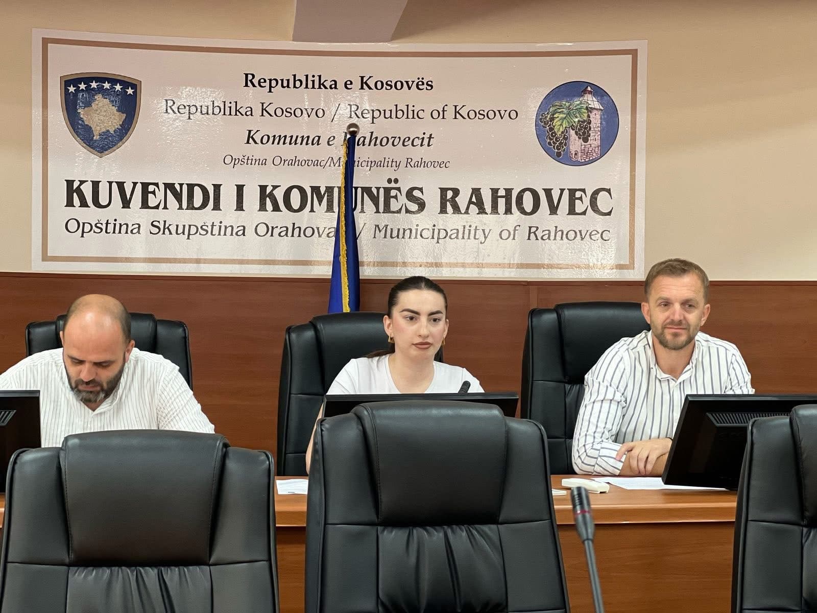 U MBAJT MBLEDHJA E KOMITETIT KONSULTATIV PËR PERSONA ME AFTËSI TË KUFIZUARA