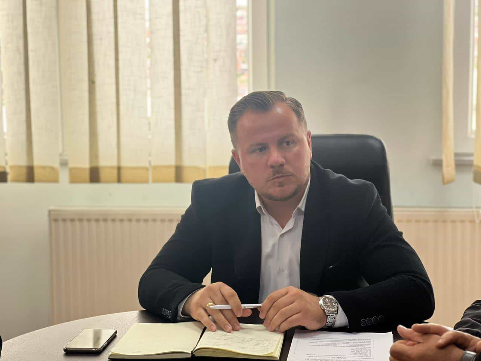 TAKIMI I KESHILLIT ORGANIZUES